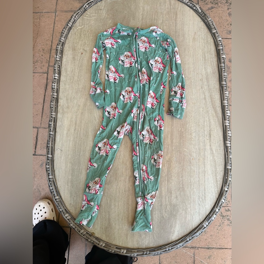 Velveteen Kids Green Footie with Bear Pattern
